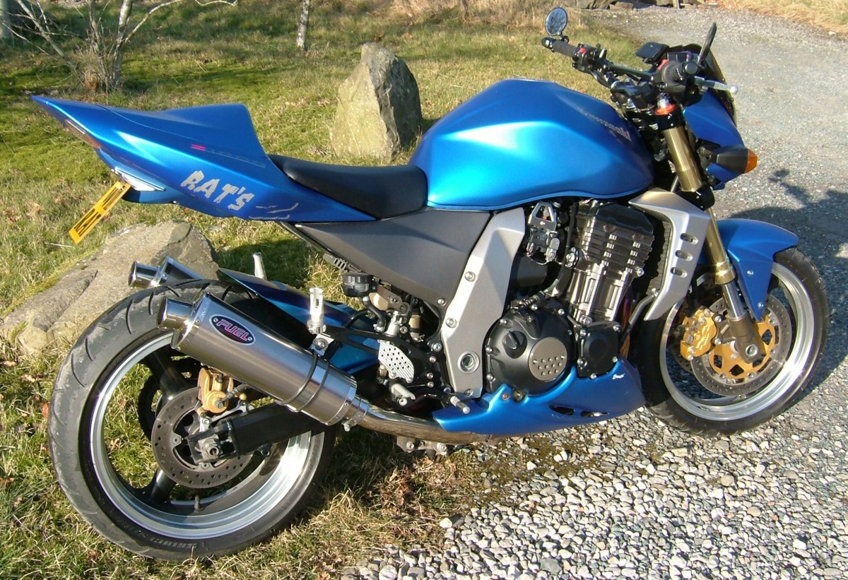 Kawasaki z1000 06 clearance