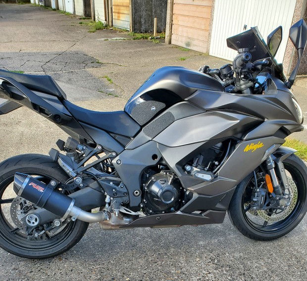 Kawasaki Ninja 1000SX