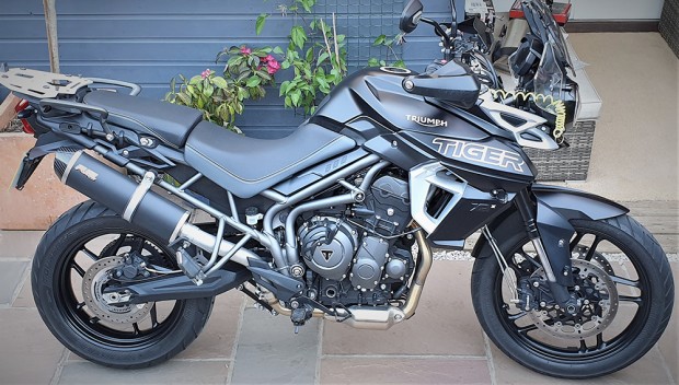 Triumph Tiger 800