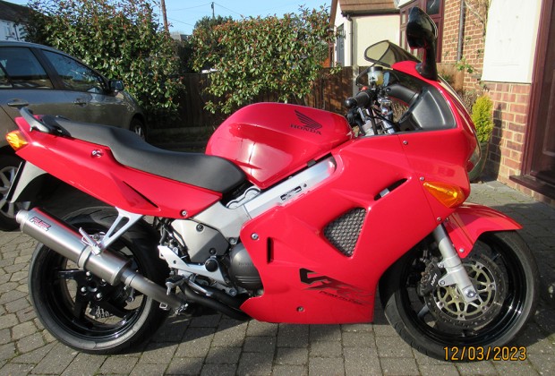 Honda VFR800FI