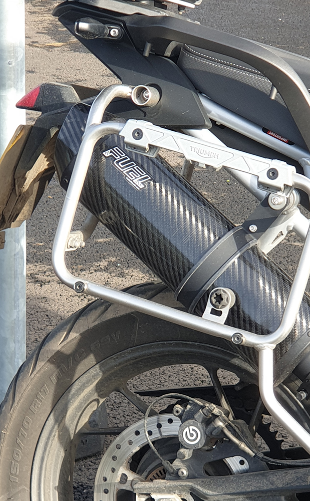 Stealth Carbon Fibre Oval Midi Exhaust with Black Link Pipe