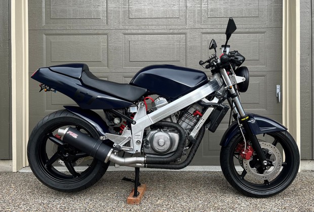 Honda Hawk GT
