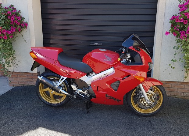 1998 Honda VFR800