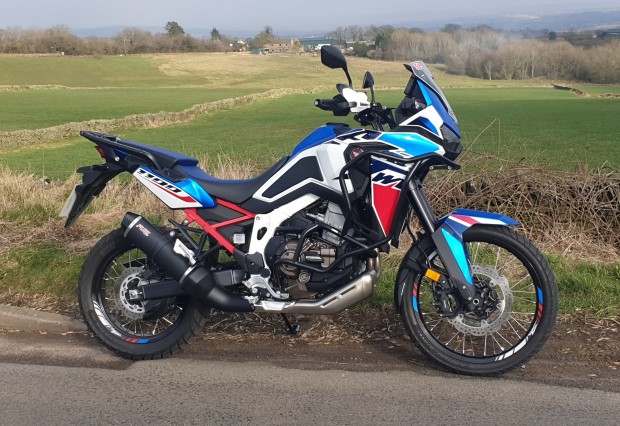 Honda Africa Twin 1100 - What a soundtrack...
