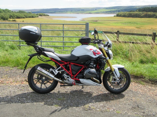 BMW R1200R/S (2015>) at Derwent Reservoir