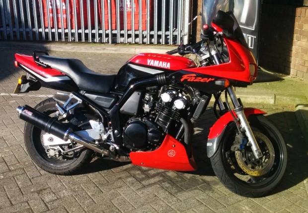 Yamaha FZS600 Fazer 